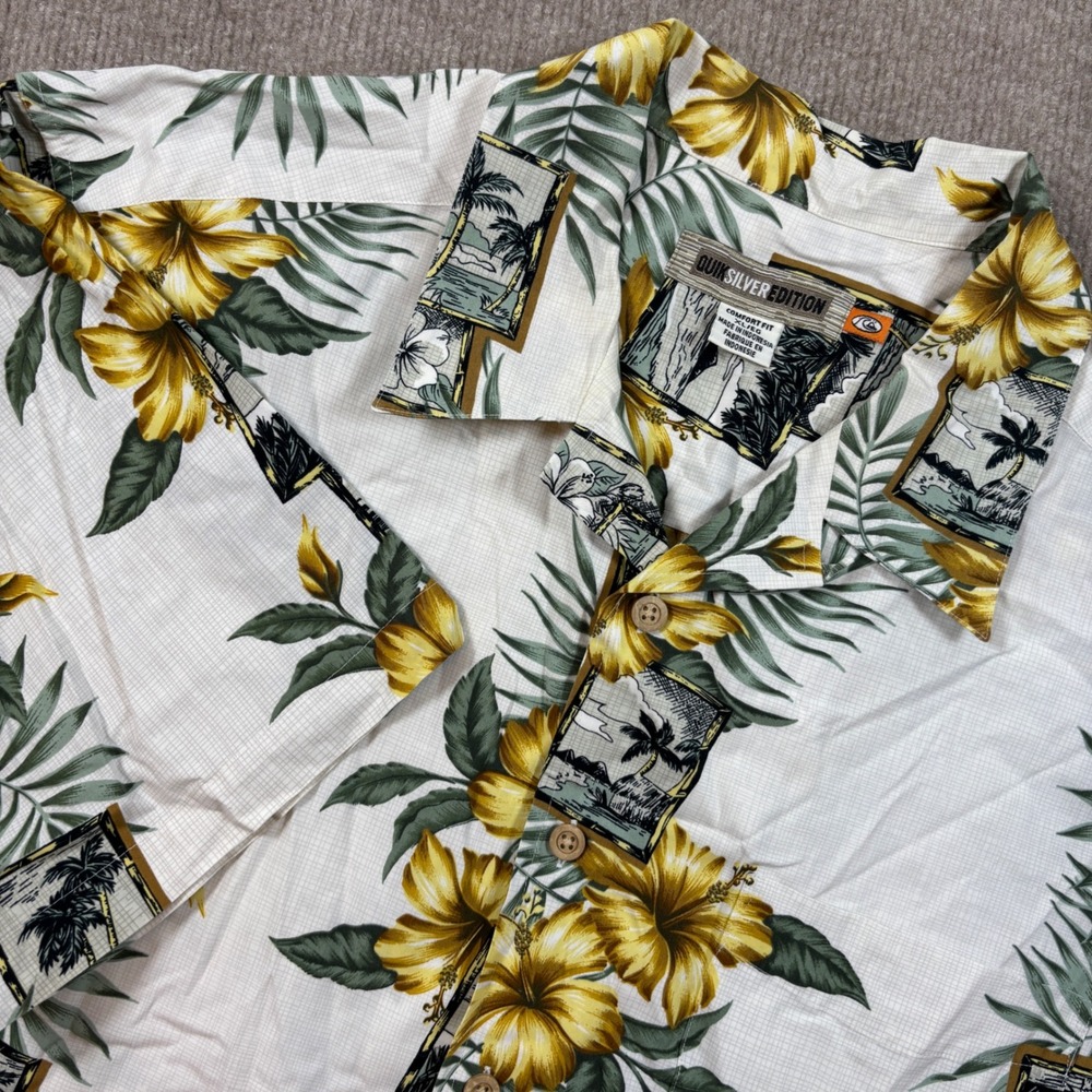 Quiksilver Edition Mens XL White Tropical Hibiscus Floral Cotton Button Up Shirt
